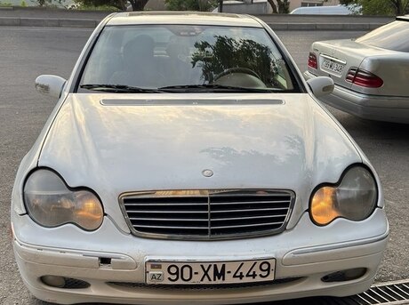 Mercedes C 240