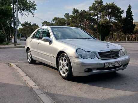 Mercedes C 200