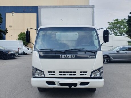 Isuzu NPR 66 L