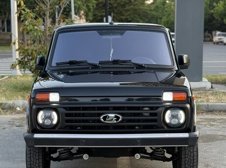LADA (VAZ) Niva 2023