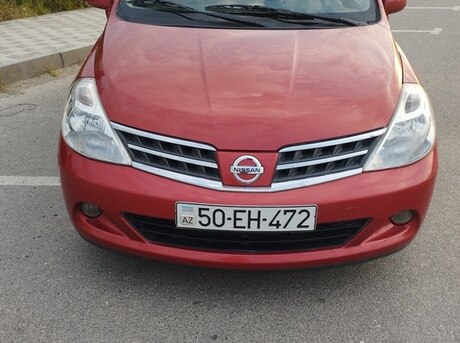 Nissan Tiida 2012