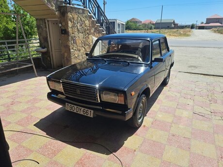LADA (VAZ) 2107 2010