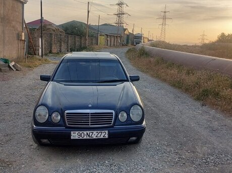 Mercedes E 240 1999