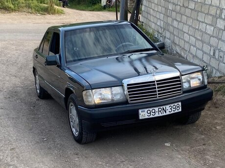 Mercedes 190 1990