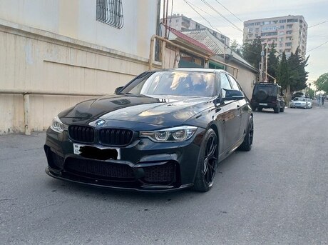 BMW 330 2018