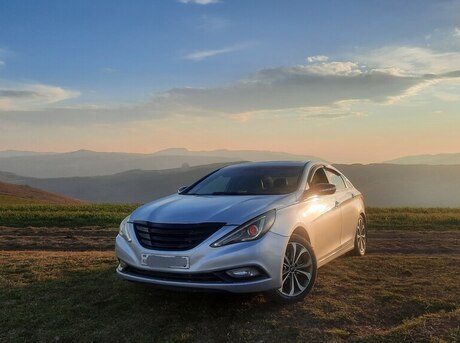 Hyundai Sonata 2012