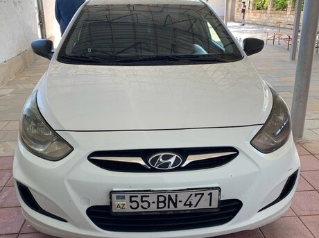 Hyundai Accent 2013