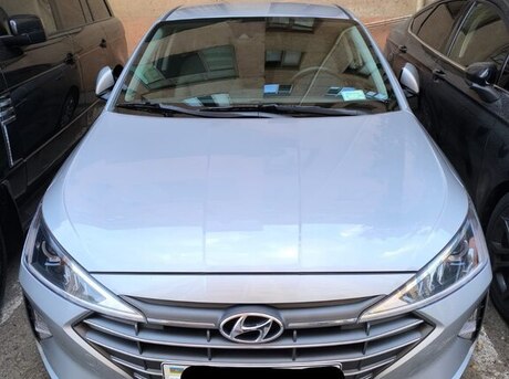 Hyundai Elantra 2020