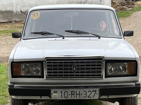 LADA (VAZ) 2107