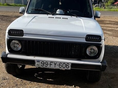 LADA (VAZ) Niva 2015