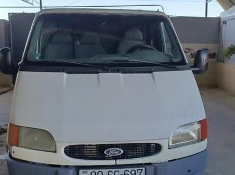 Ford Transit 2000