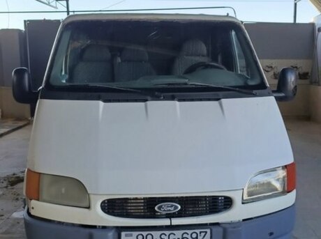 Ford Transit 2000