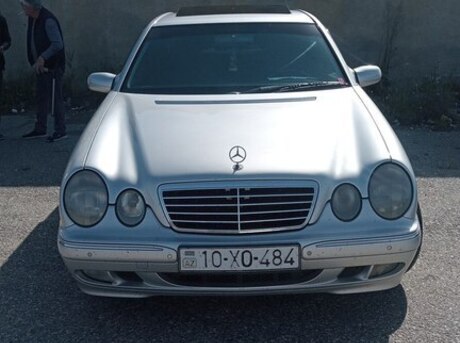 Mercedes E 240 2001