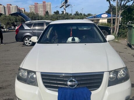 Nissan Sunny 2011