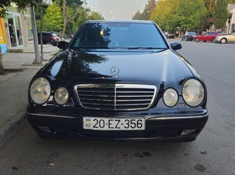 Mercedes E 280 2001