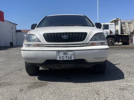 Toyota Harrier 1999