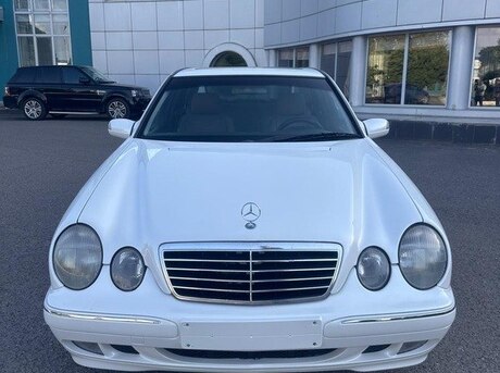 Mercedes E 240 2001