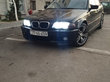 BMW 320