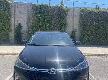 Hyundai Elantra 2019