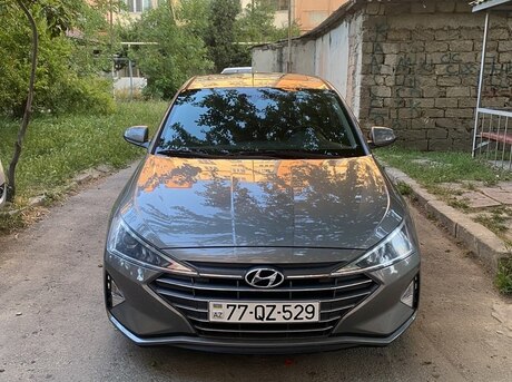 Hyundai Elantra 2019