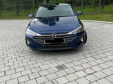 Hyundai Elantra 2019