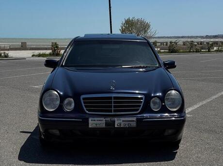 Mercedes E 220 d 2000