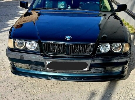 BMW 735 1997