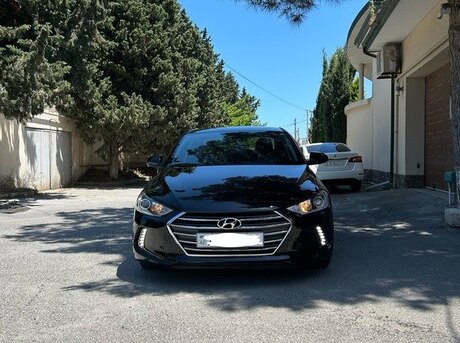 Hyundai Elantra 2016