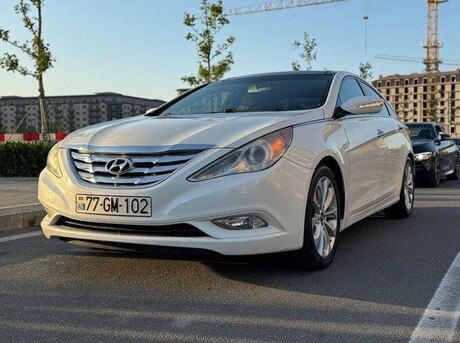 Hyundai Sonata 2011