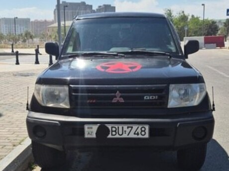 Mitsubishi  1999