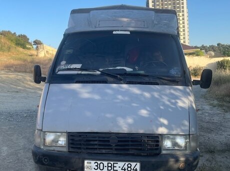 GAZ 2705 2000