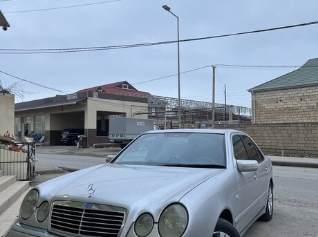 Mercedes E 230 1996