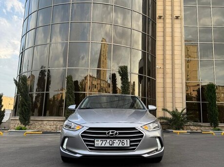 Hyundai Elantra 2016