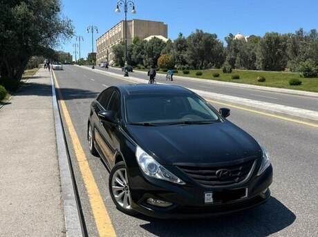 Hyundai Sonata 2011