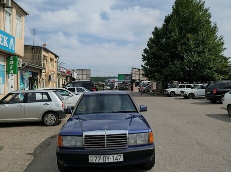 Mercedes 190 1992