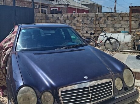 Mercedes E 240 1999
