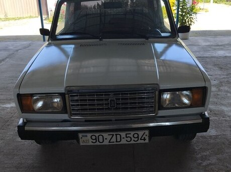LADA (VAZ) 2107