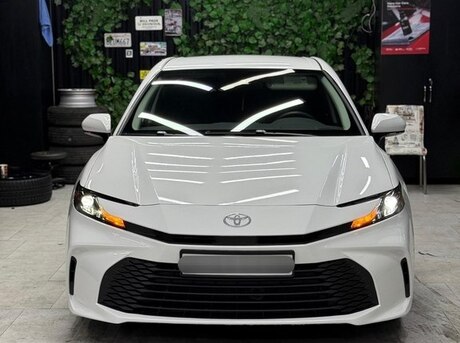 Toyota Camry 2024