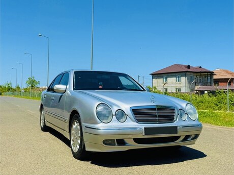Mercedes E 200 2001