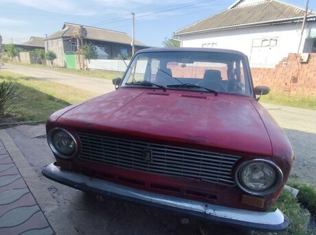 LADA (VAZ) 21011 1982