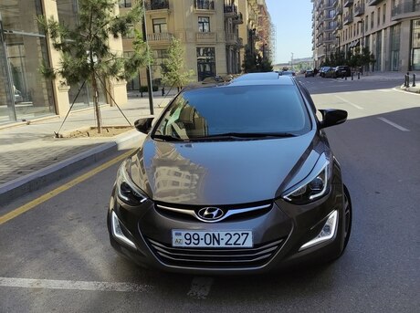 Hyundai Elantra 2015