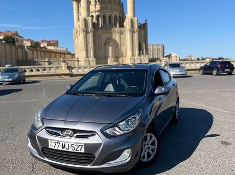 Hyundai Accent 2015