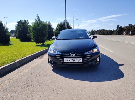 Hyundai Elantra 2020
