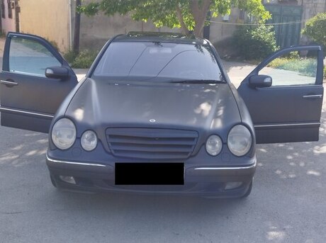 Mercedes E 270 2001
