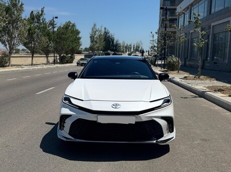Toyota Camry 2024