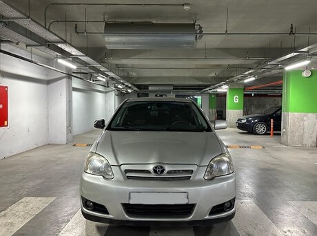 Toyota Corolla 2005
