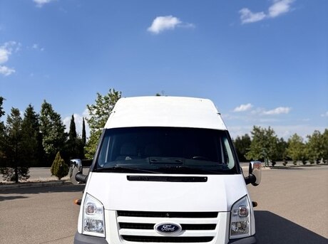 Ford Transit 2010