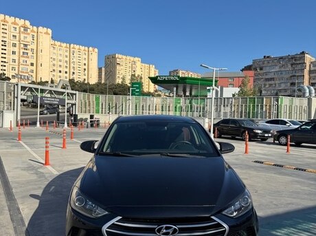 Hyundai Elantra 2017