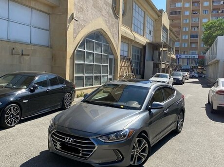 Hyundai Elantra 2016