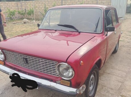 LADA (VAZ) 21011 1985